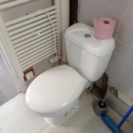 Petite Studette à 50m De La Appartement