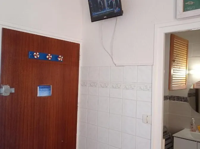 Petite Studette à 50m De La Appartement *